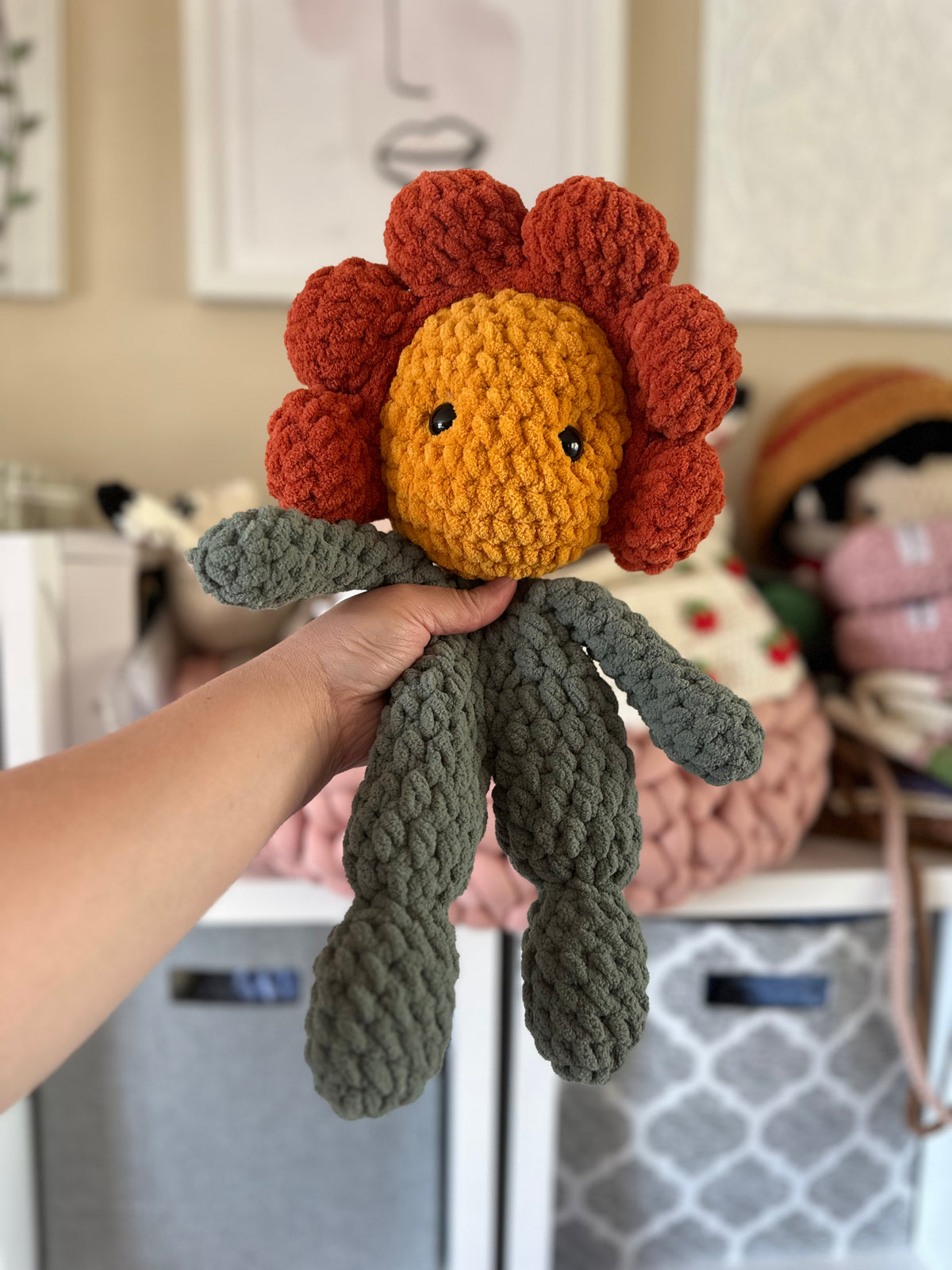 Lovey Groovy Flower