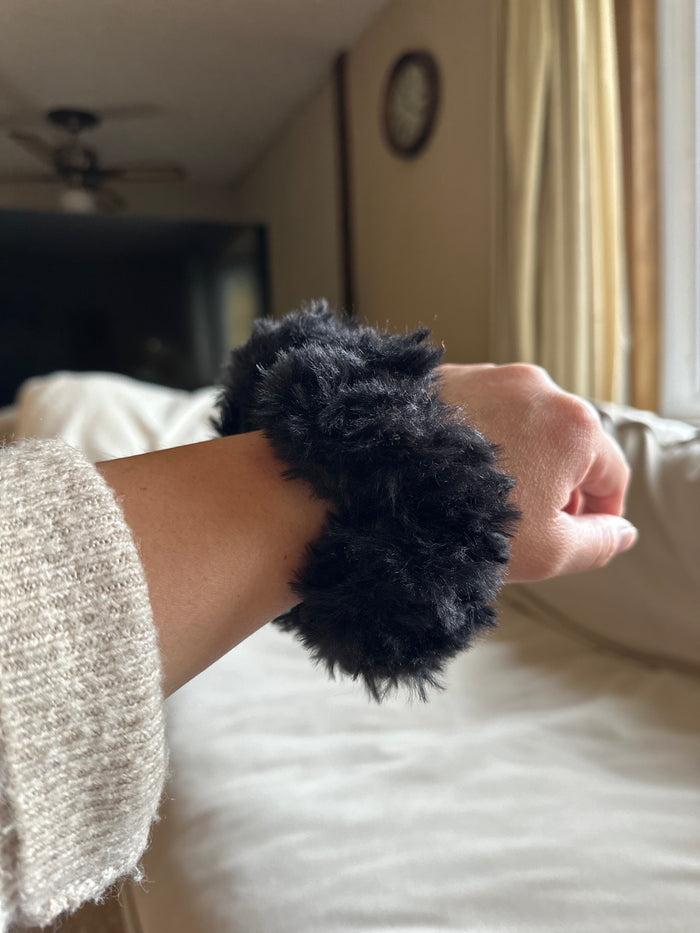 Faux Fur Scrunchie