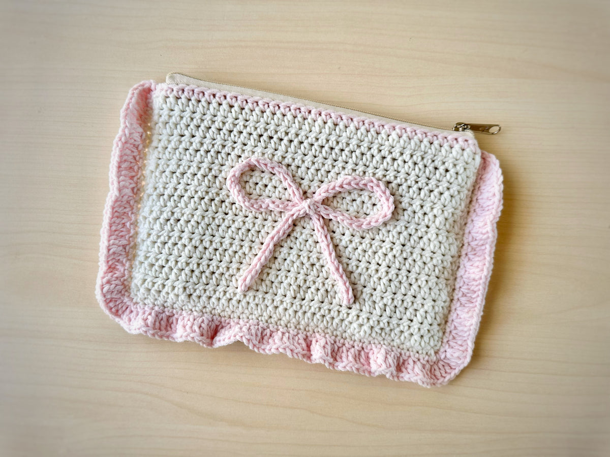 Dainty Bow Pouch